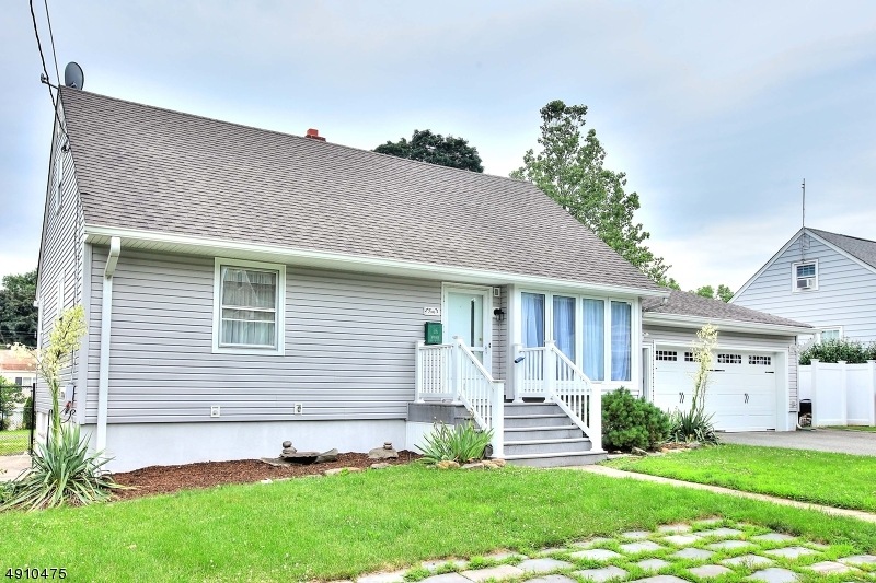 5 Giannone Rd, Wayne, NJ 07470 - photo 1