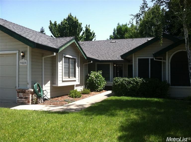 9089 Yuhre Ct, Elk Grove, CA 95758 - photo 1