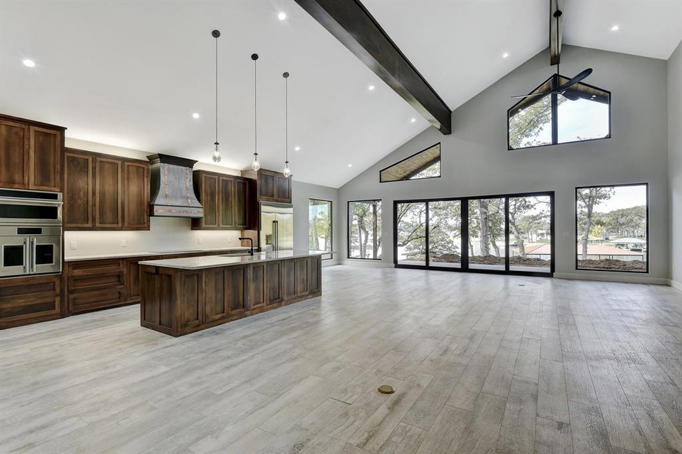 1128 Kiowa Dr E, Lake Kiowa, TX 76240 - photo 1