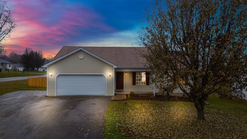 1201 Salem Cir, Bowling Green, KY 42101 - photo 1