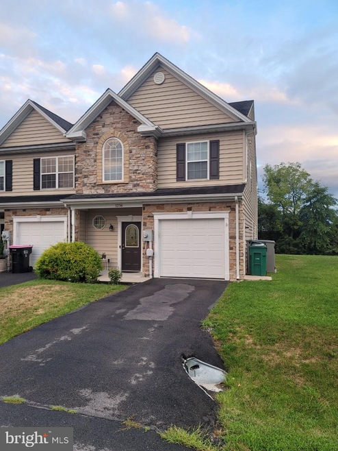 1236 Emilys Ct, Greencastle, PA 17225 - photo 1
