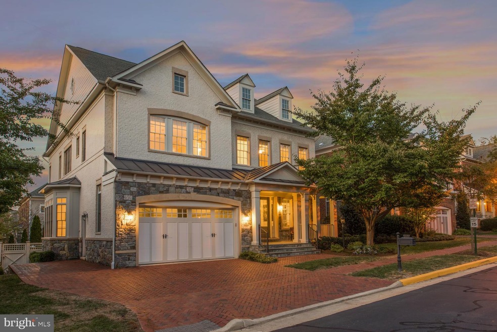 2160 Royal Lodge Dr, Falls Church, VA 22043 - photo 1