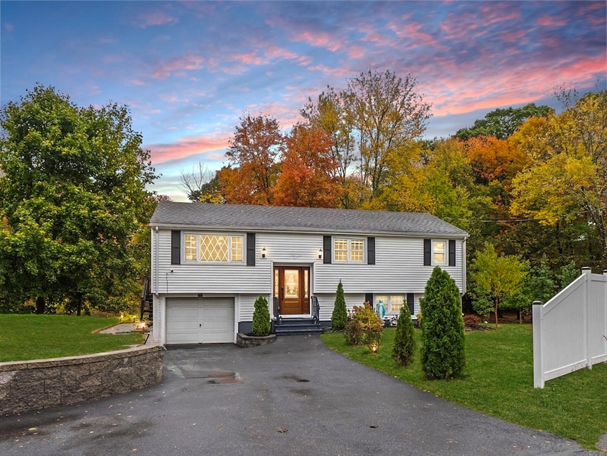 For Sale $825,000 • Co-Listing Agent