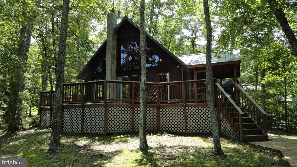 931 Lakeside Dr, Harpers Ferry, WV 25425 - photo 1