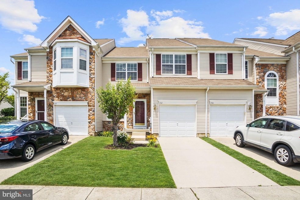 152 Chancellor Dr, Woodbury, NJ 08096 - photo 1