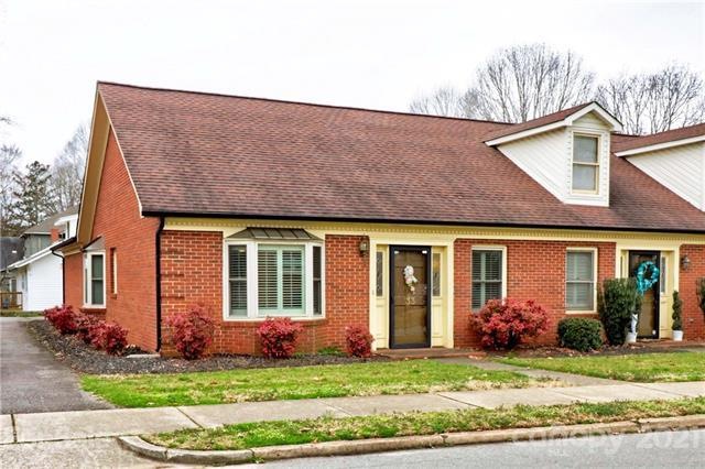 133 N Oakwood Dr unit 133, Statesville, NC 28677 - photo 1