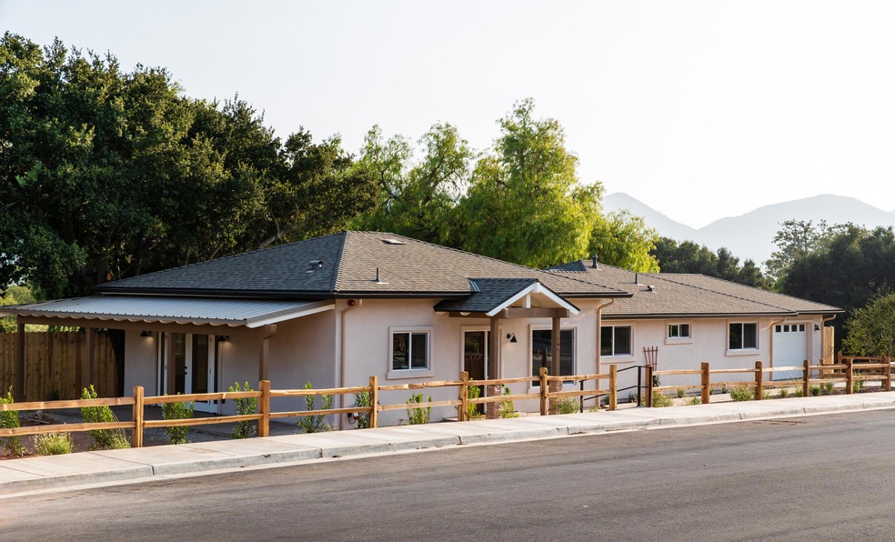 545 PINE WEB-14