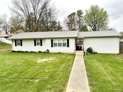 808 W Grant St, Dexter, MO 63841 - photo 1