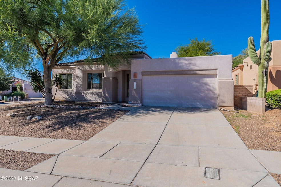 5259 N Spring View