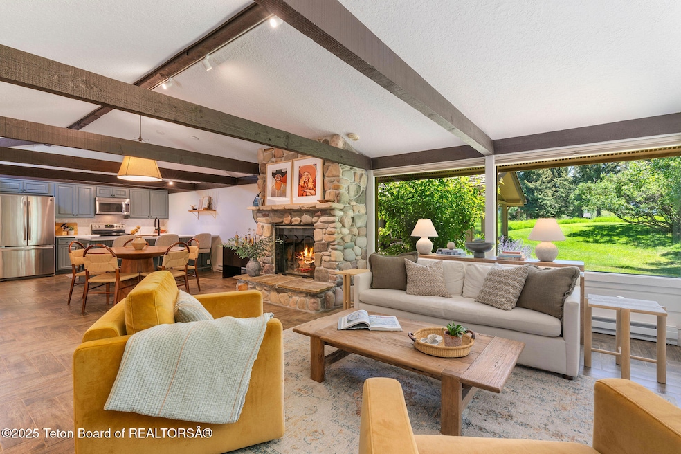 For Sale $2,050,000