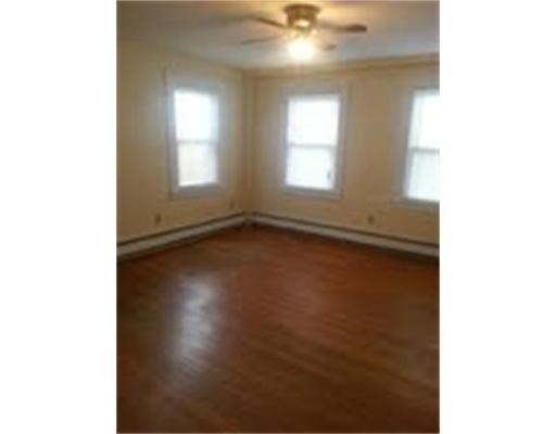 22 Newhall St unit 4, Lynn, MA 01902 - photo 1