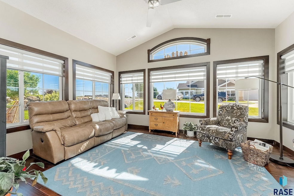 5602 E Eastbridge Place, Sioux Falls, SD 57110 - photo 1