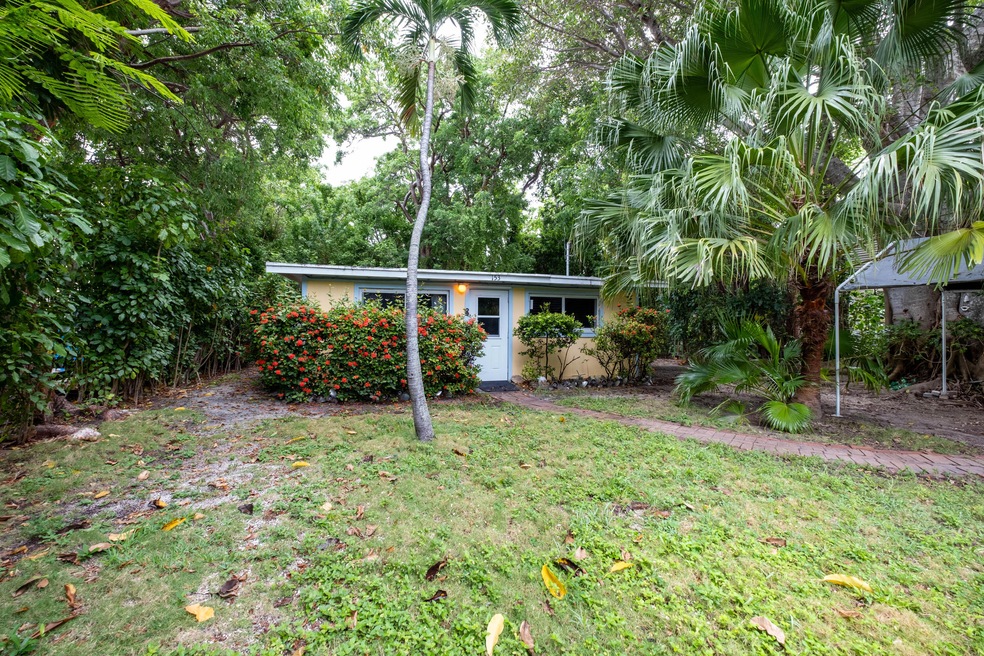 153 List Street
