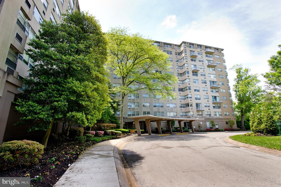 Radnor House unit 708, Bryn Mawr, PA 19010 - photo 1