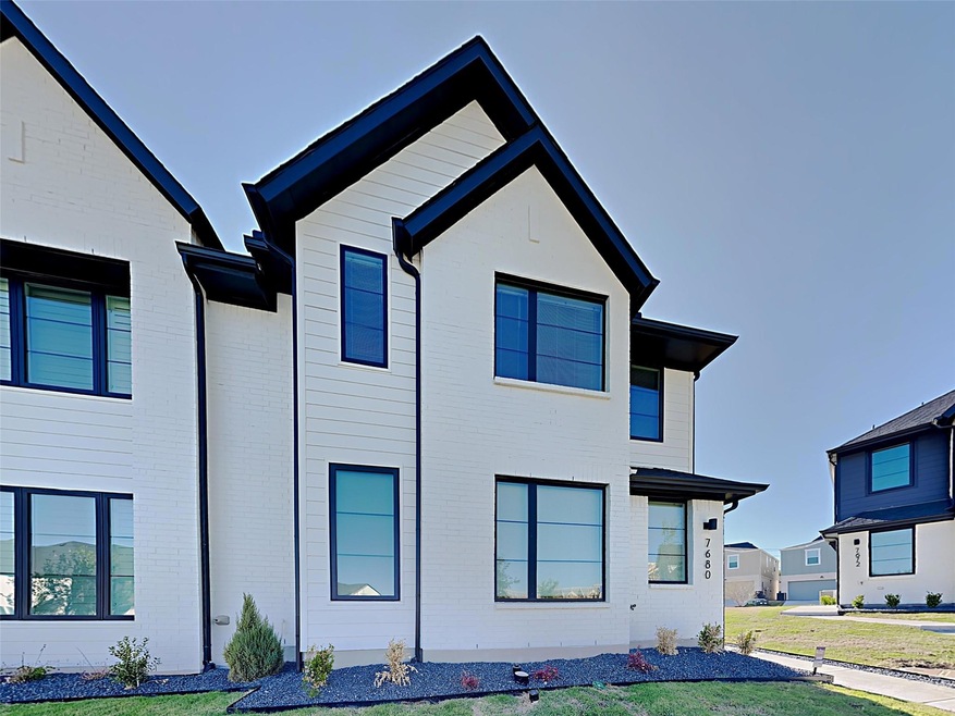 7680 Rambler Ln, North Richland Hills, TX 76182 - photo 1
