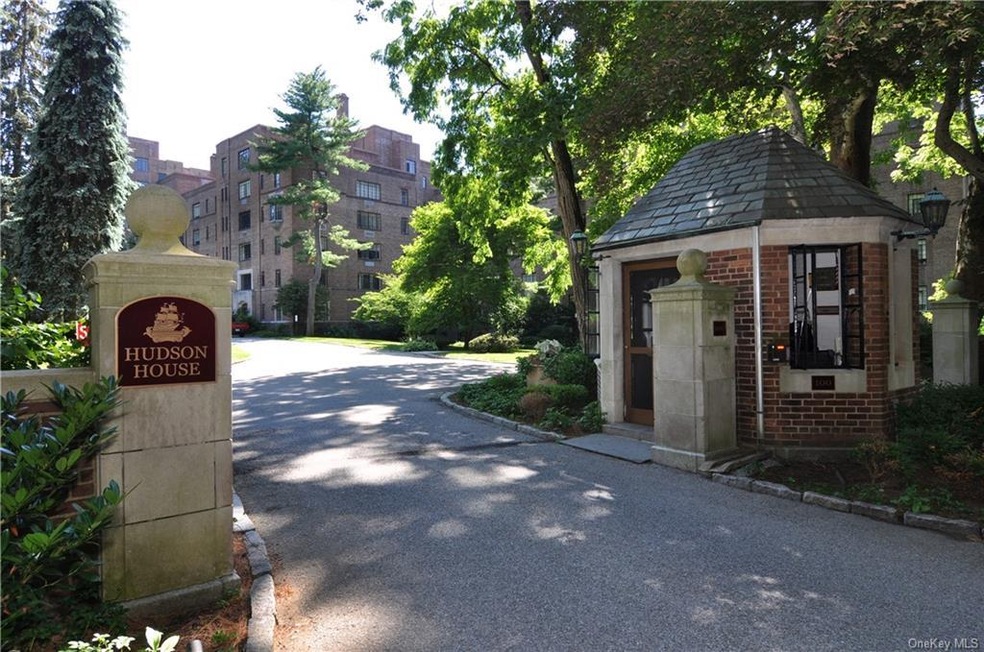 100 Ardsley Ave W unit 4E, Irvington, NY 10533 - photo 1