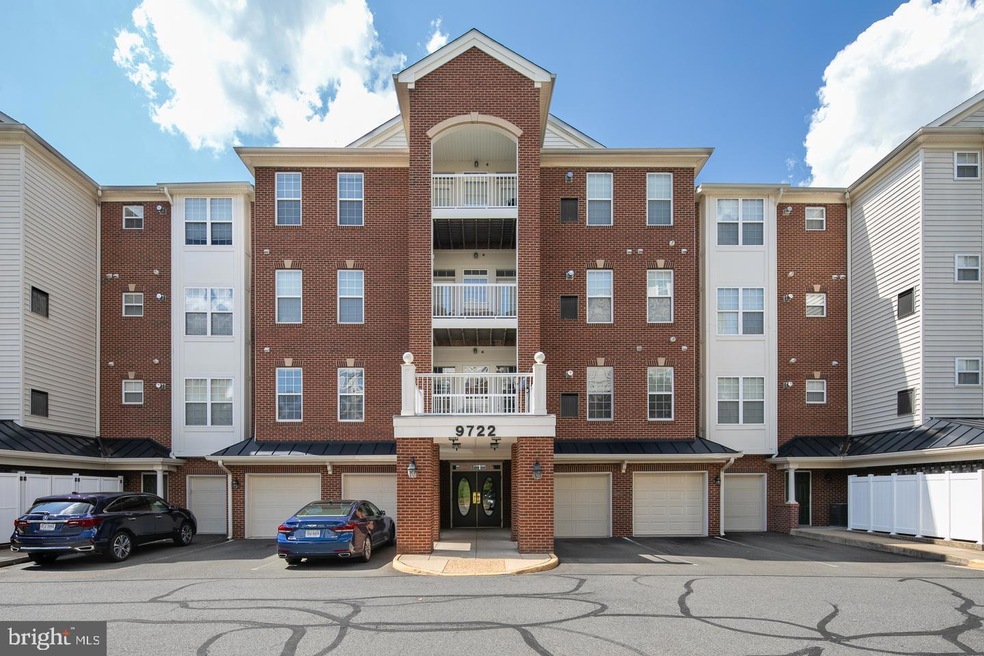 9722 Holmes Place unit 402, Manassas Park, VA 20111 - photo 1