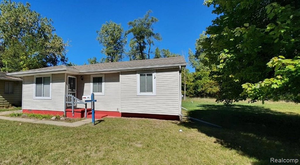 2811 Tiptree Path, Flint, MI 48506 - photo 1