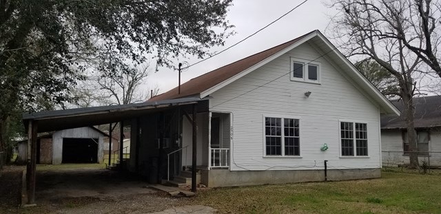 2508 Elm Ave, Bay City, TX 77414 - photo 1