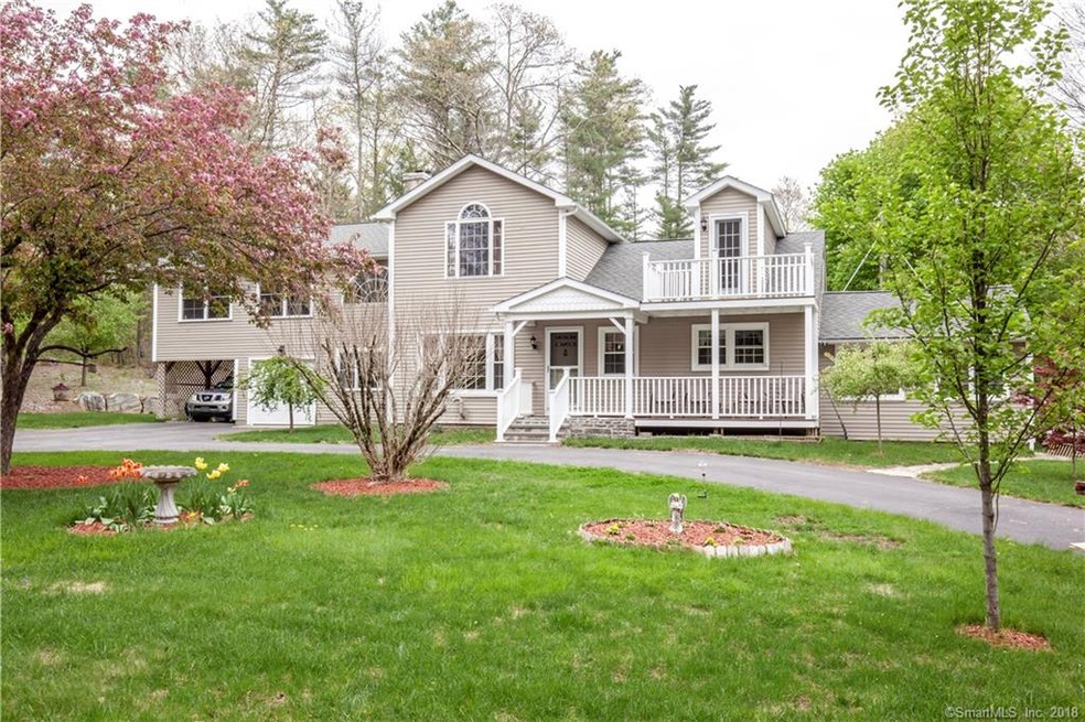 8 Blood Rd, Putnam, CT 06260 - photo 1