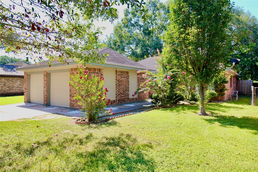 3416 Avenue R, Rosenberg, TX 77471 - photo 1