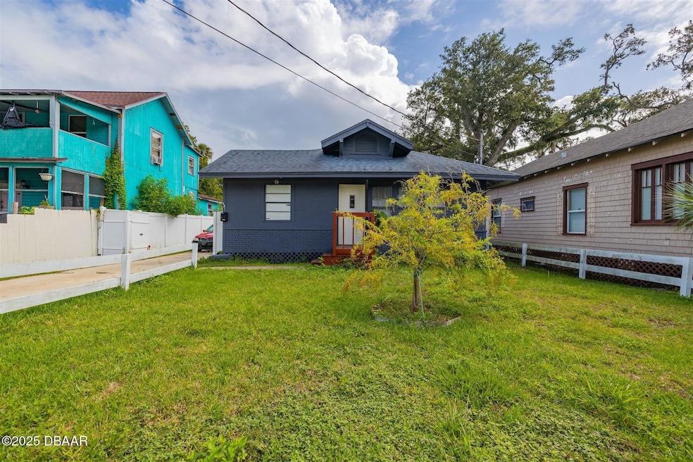 121 Bellevue Ave, Daytona Beach, FL 32114 - photo 1