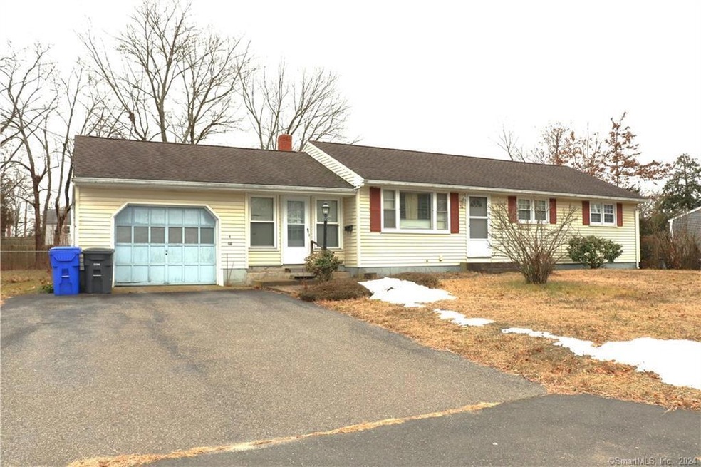 16 Play Rd, Enfield, CT 06082 - photo 1