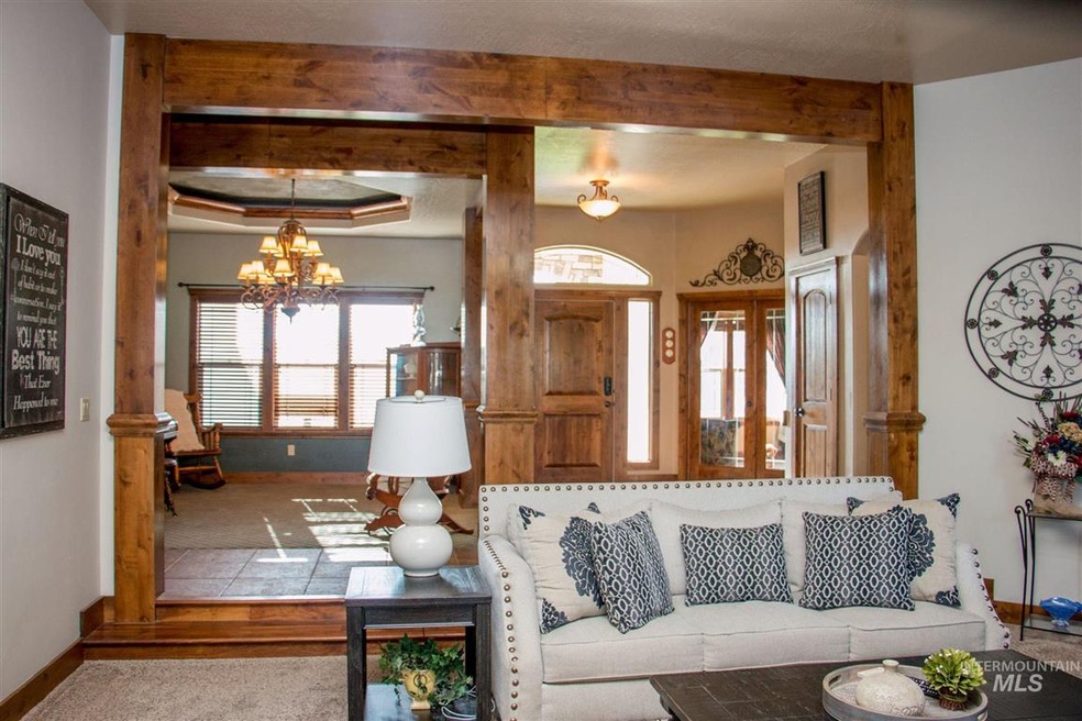 524 W Bayhill Dr, Nampa, ID 83686 - photo 1