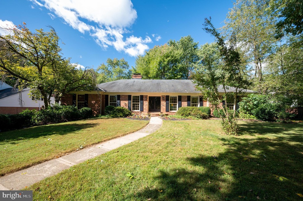 603 Wynyard Rd, Wilmington, DE 19803 - photo 1