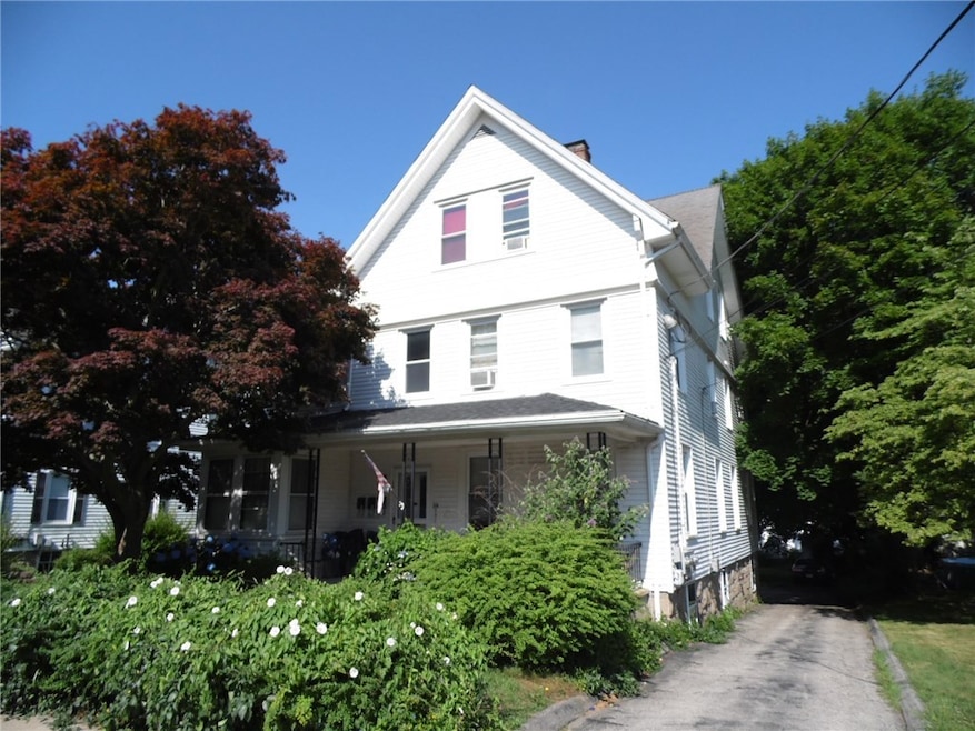 14 Spruce St, 3 family building