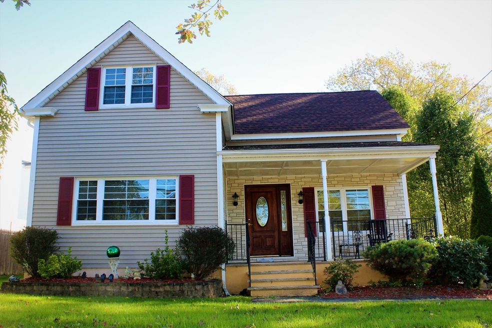 98 Sunderland Rd, Worcester, MA 01604 - photo 1