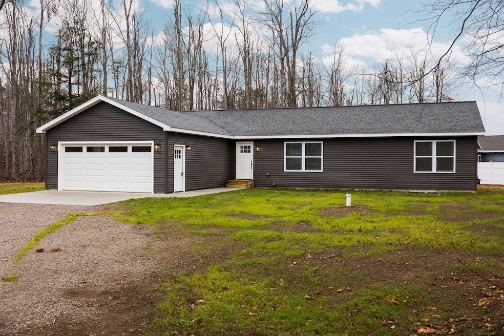 For Sale $349,900 • Co-Listing Agent