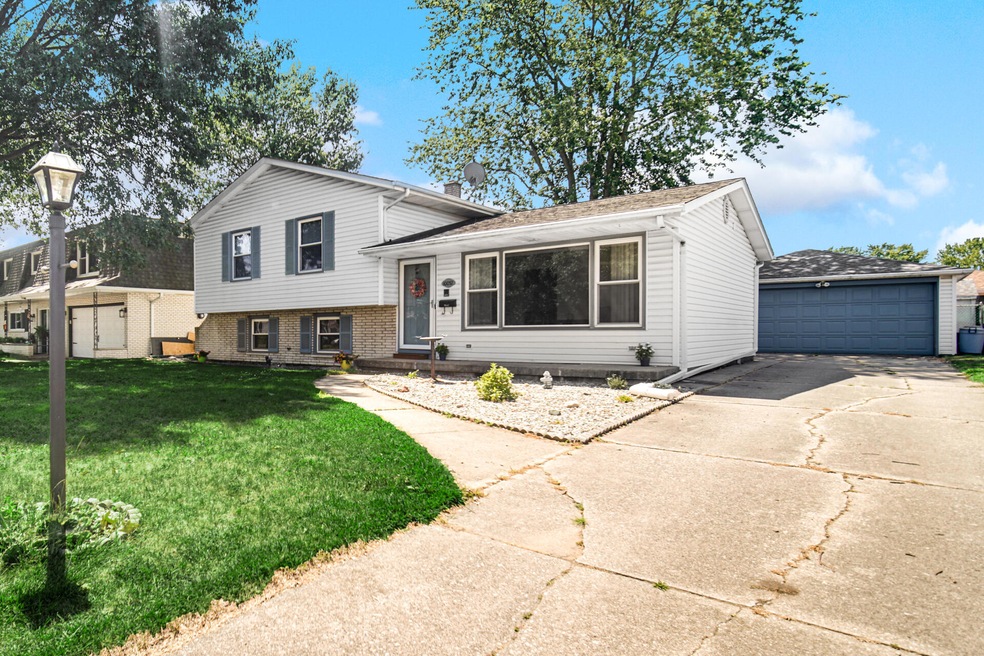 10052 4th Place, Highland, IN 46322 - photo 1