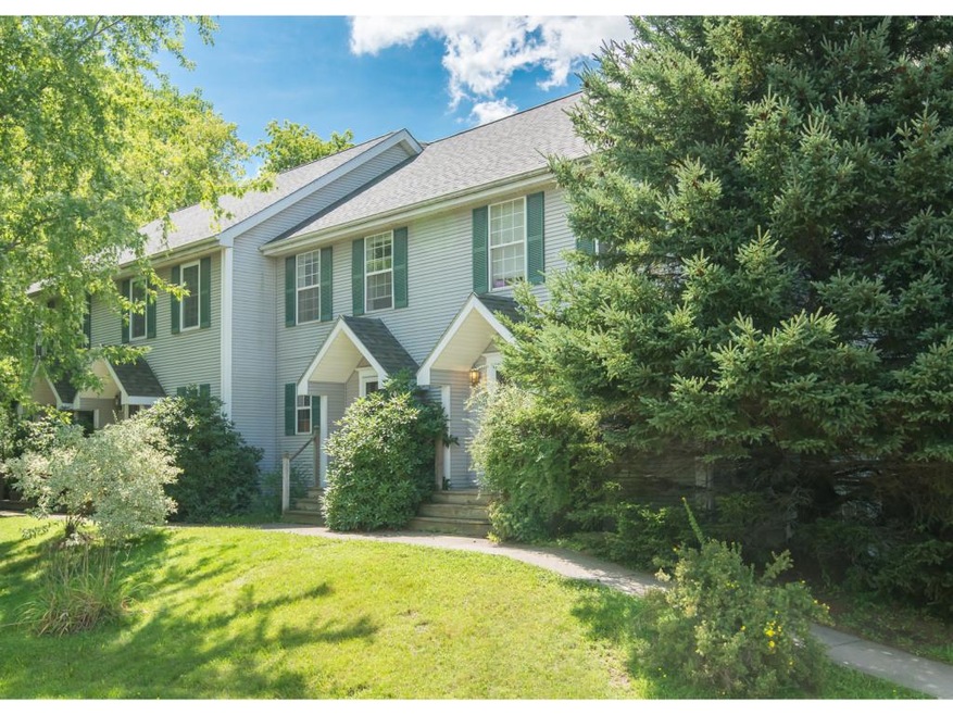 103 Farr Rd, Richmond, VT 05477 - photo 1