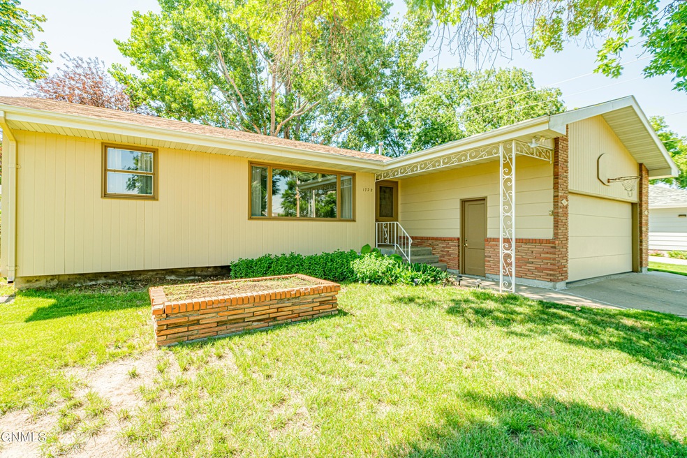 1722N21stSt_00065