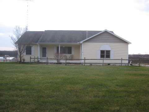 10567 Hill Rd, Swartz Creek, MI 48473 - photo 1