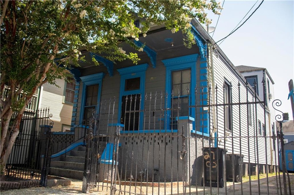 2753 Dumaine St, New Orleans, LA 70119 - photo 1