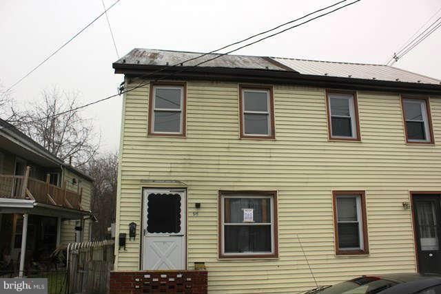 546 S Main St, Chambersburg, PA 17201 - photo 1
