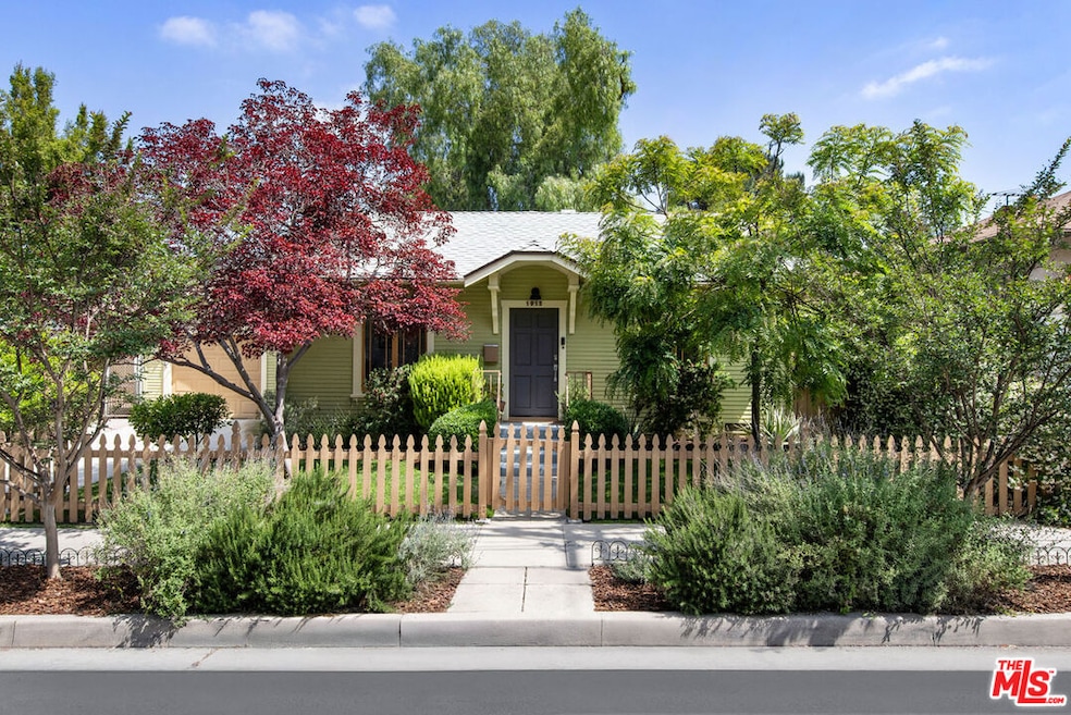 Sold $920,000 • Co-Listing Agent
