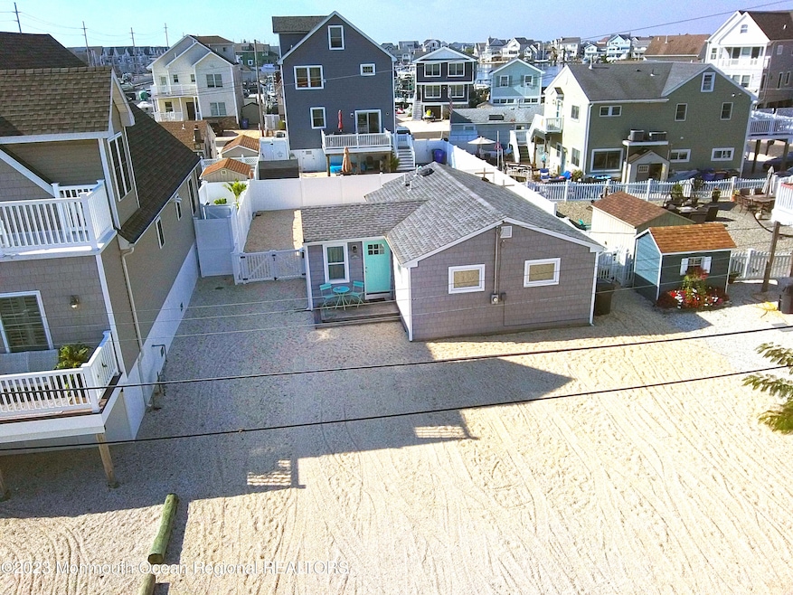 Sold $750,000 • Co-Listing Agent