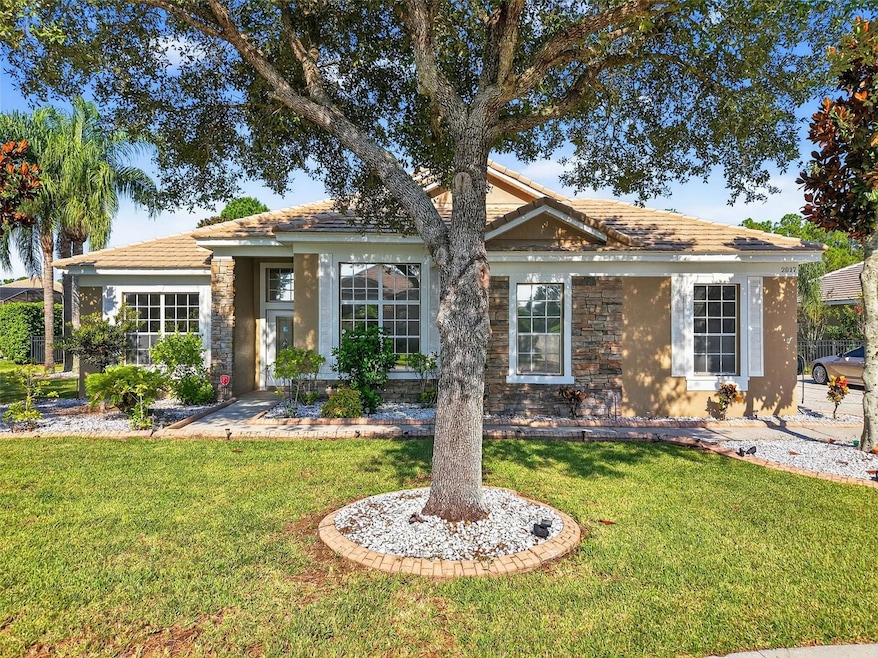 2017 Stefano Ct, Mount Dora, FL 32757 - photo 1