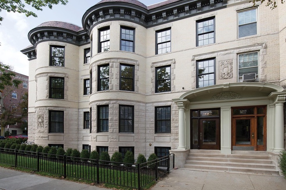 1248 Beacon St unit PH, Brookline, MA 02446 - photo 1