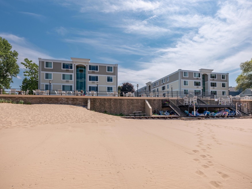 225 N Shore Dr-102