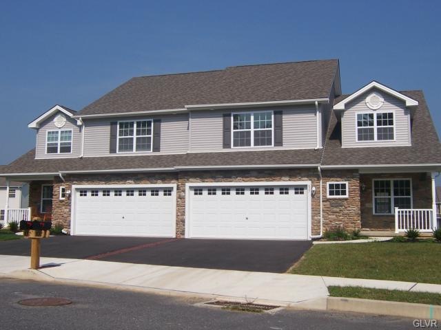 827 S Fork Dr, Easton, PA 18040 - photo 1