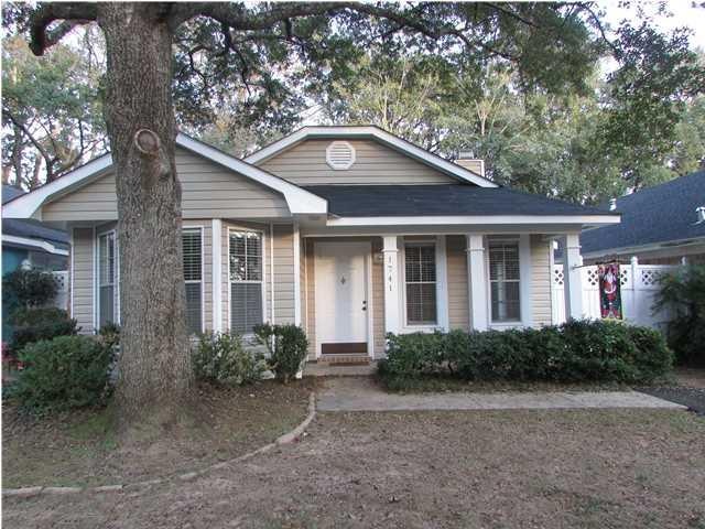 Precious patio home with brand new siding.