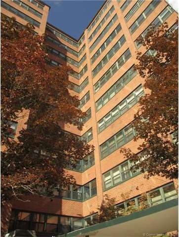 The Woodland unit 8C, Hartford, CT 06105 - photo 1