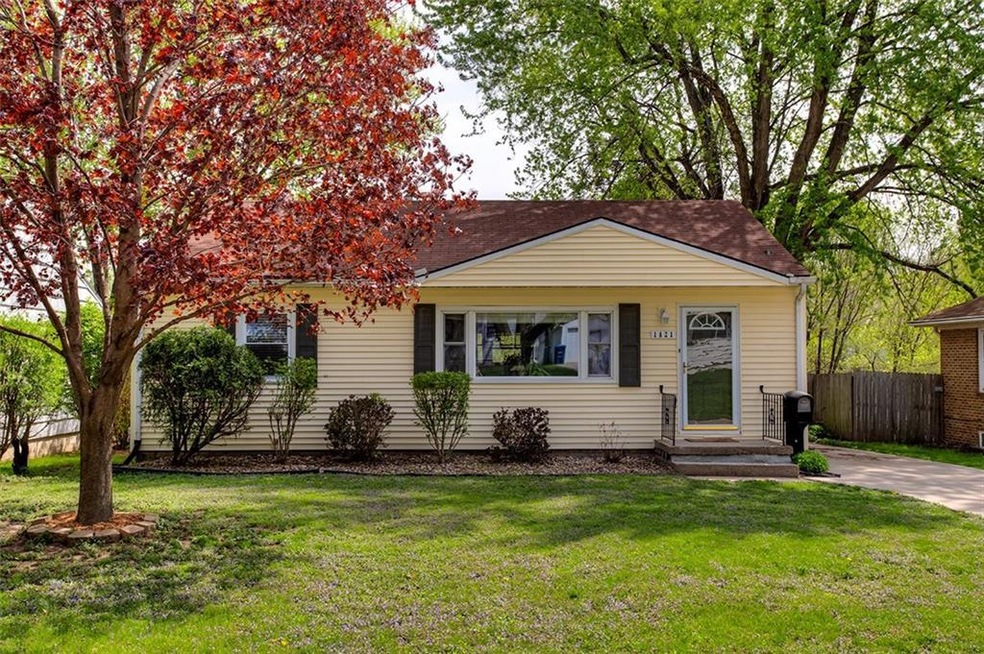 1421 62nd St, Des Moines, IA 50311 - photo 1