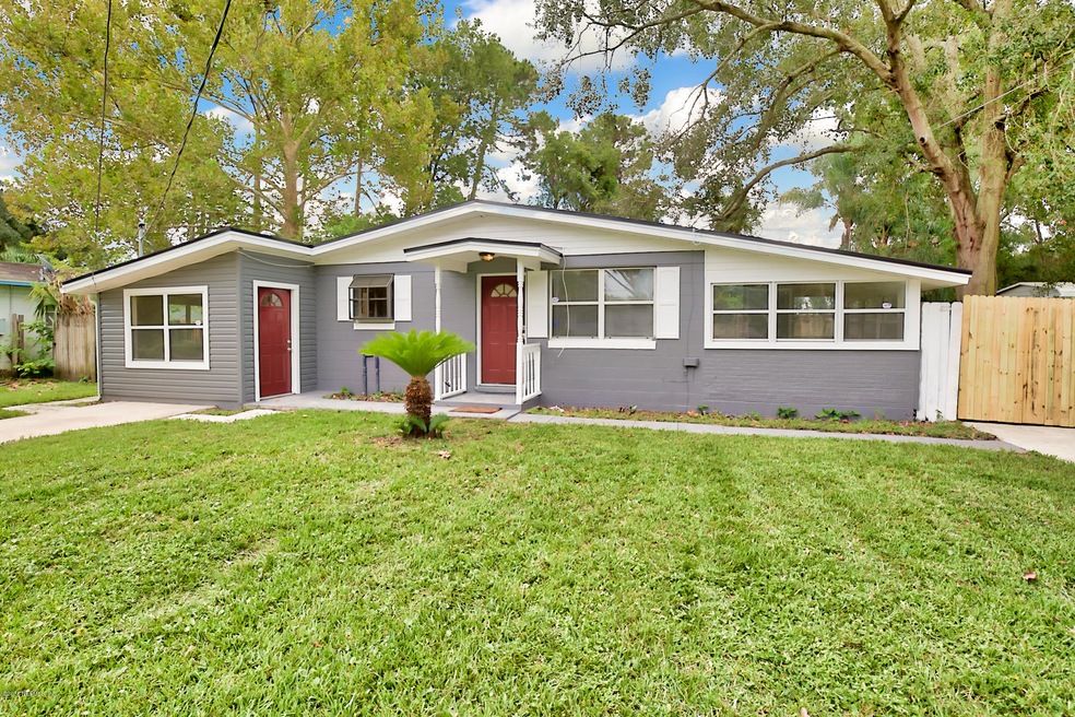 6746 Daughtry Blvd S, Jacksonville, FL 32210 - photo 1