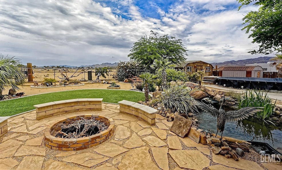 22704 Sitting Bull Rd, Apple Valley, CA 92308 - photo 1