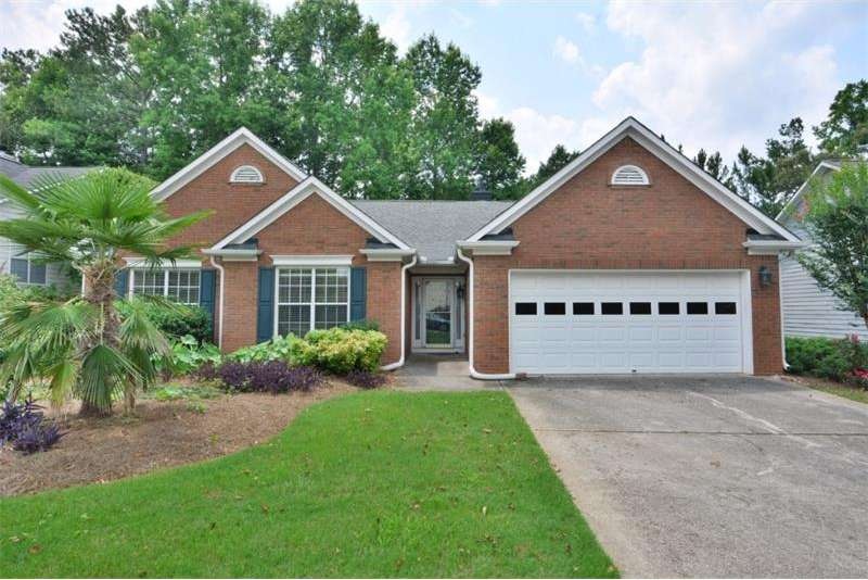 3560 Highland Bluff Dr, Suwanee, GA 30024 - photo 1